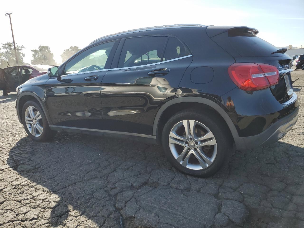 2015 Mercedes-Benz Gla 250 4Matic - Image 2