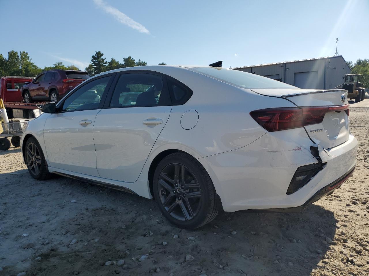 2020 Kia Forte Gt Line - Фото 2