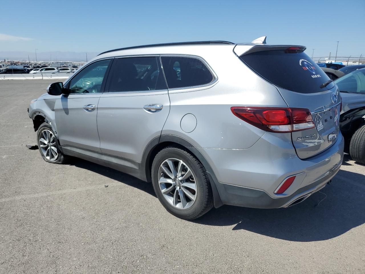 2018 Hyundai Santa Fe Se - Фото 2