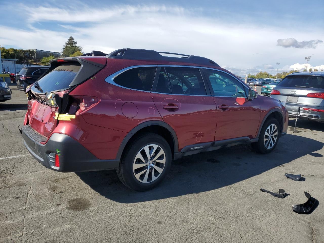 2022 Subaru Outback Premium - Image 3