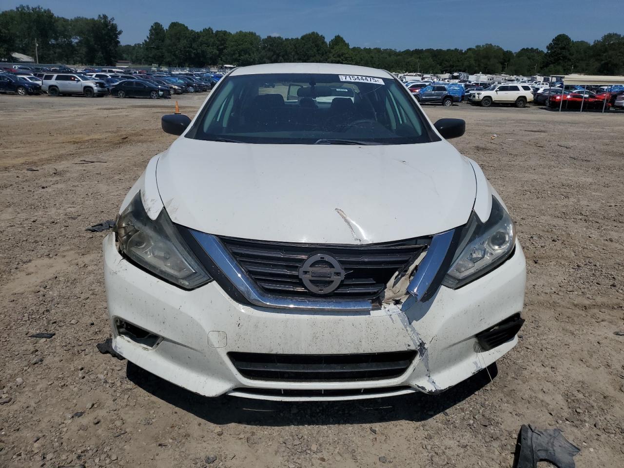 2016 Nissan Altima 2.5 - Image 5