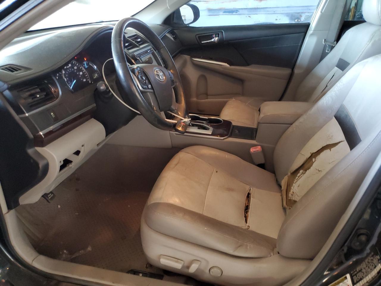 2013 Toyota Camry L - Фото 7
