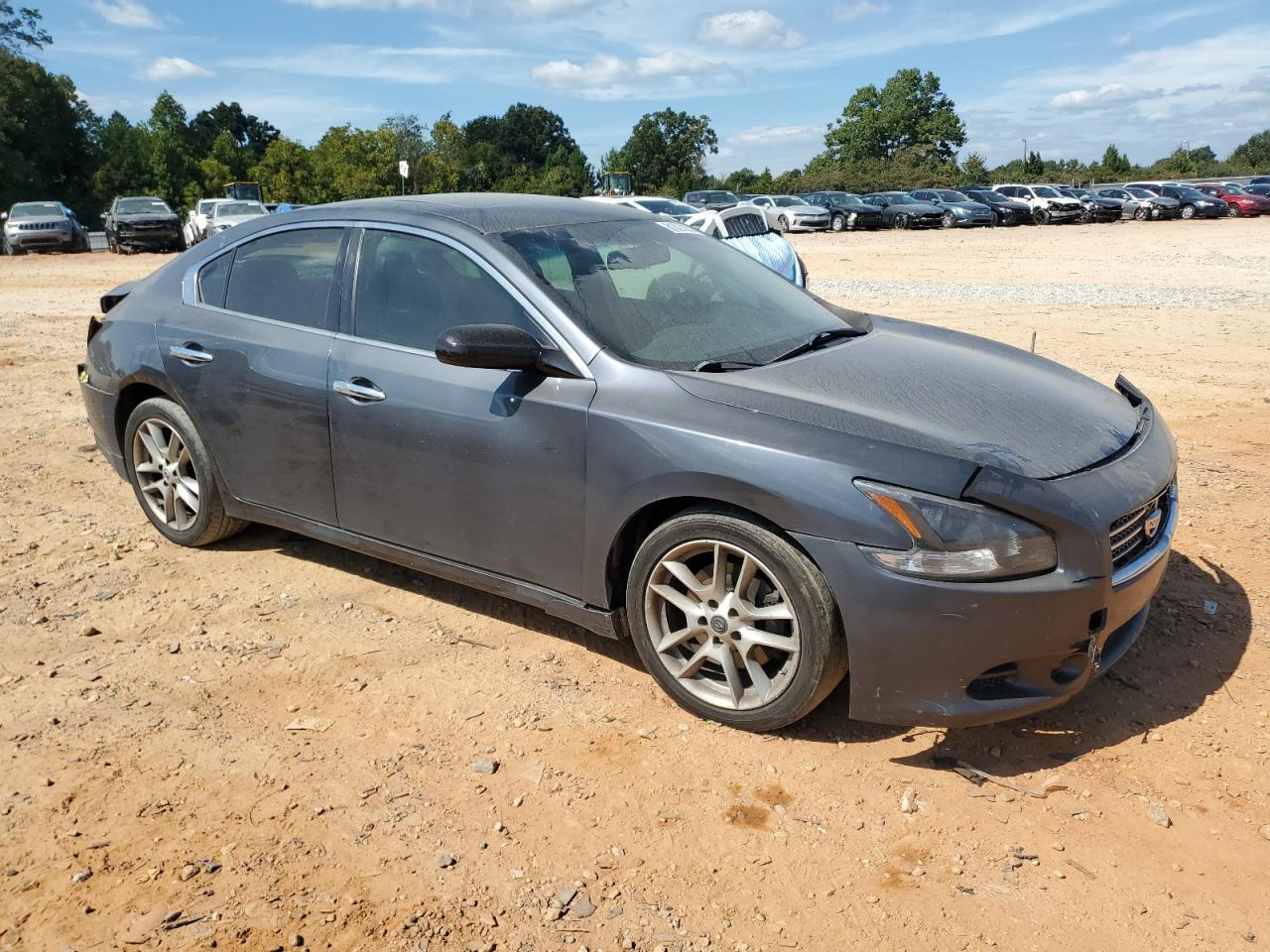 2010 Nissan Maxima S - Image 4