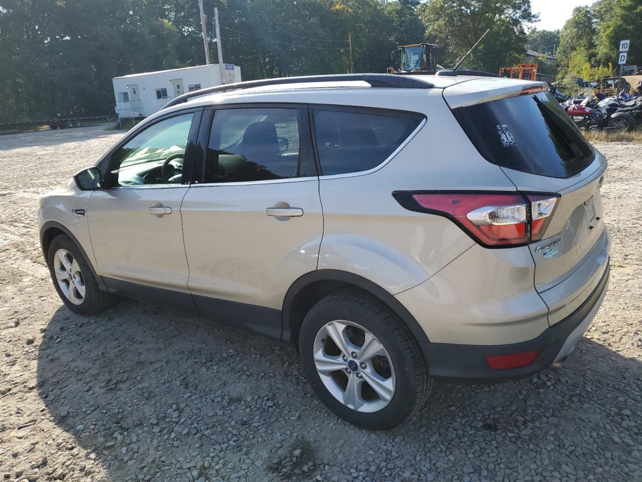 2017 Ford Escape Se - Image 2