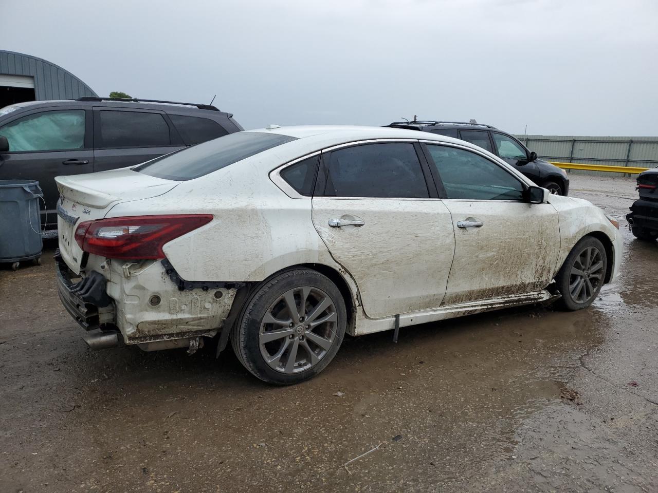 2018 Nissan Altima 2.5 - Фото 3