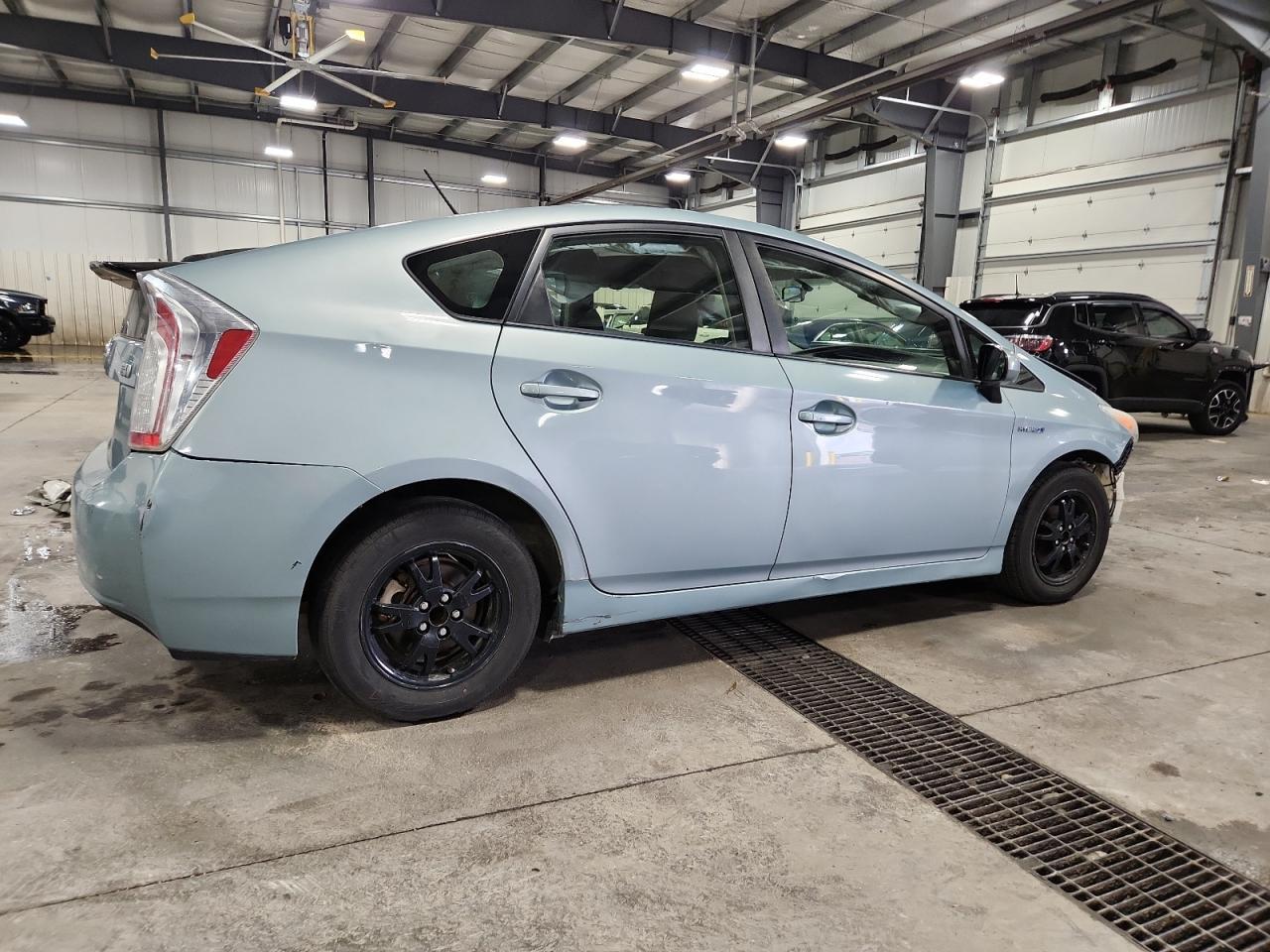 2014 Toyota Prius - Фото 3