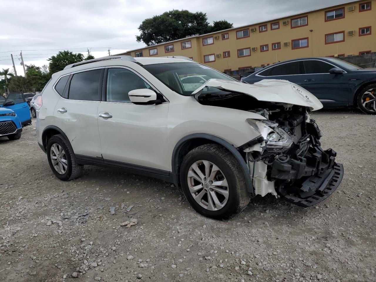 2016 Nissan Rogue S - Фото 4