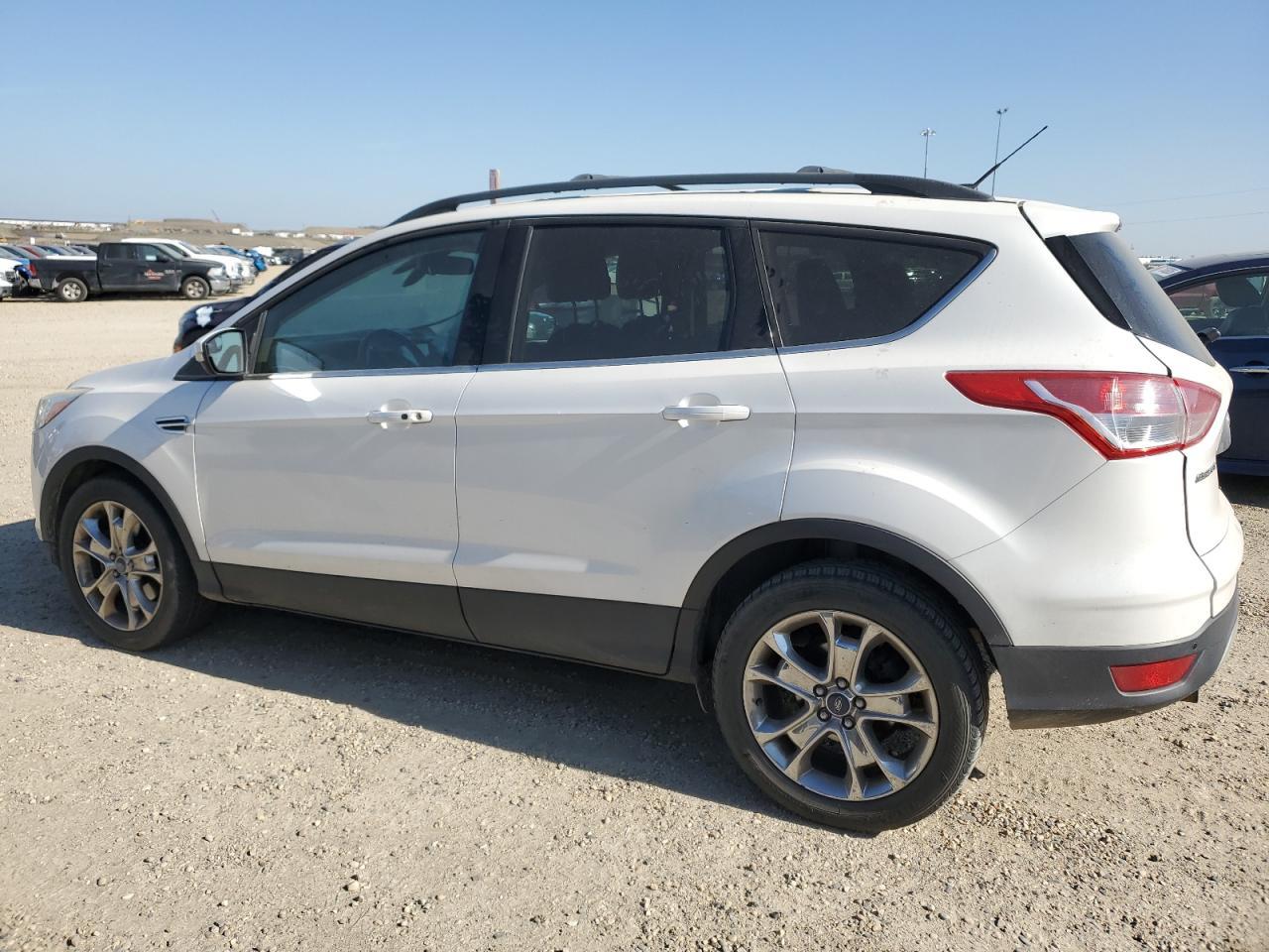 2013 Ford Escape Sel - Фото 2