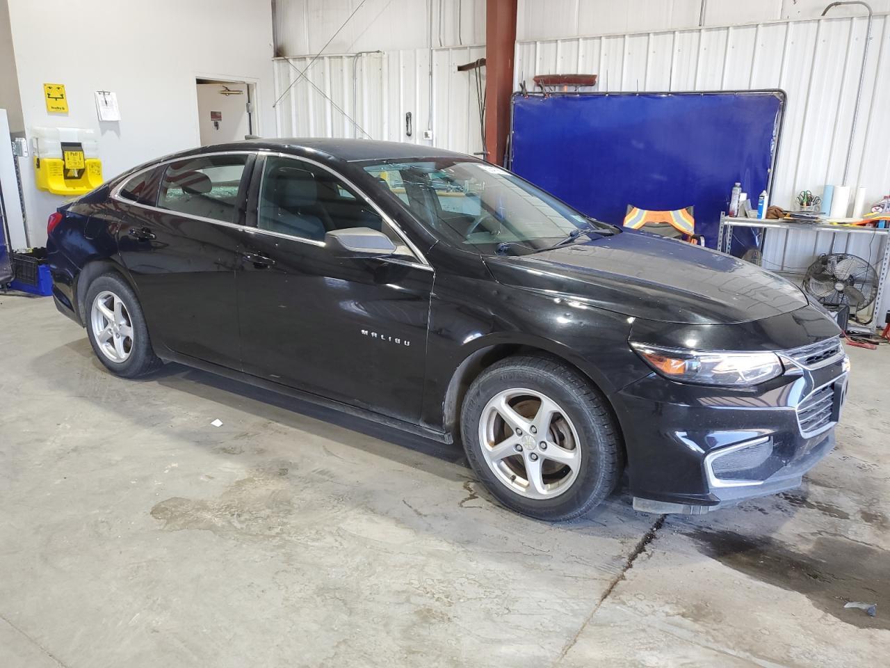 2017 Chevrolet Malibu Ls - Фото 4