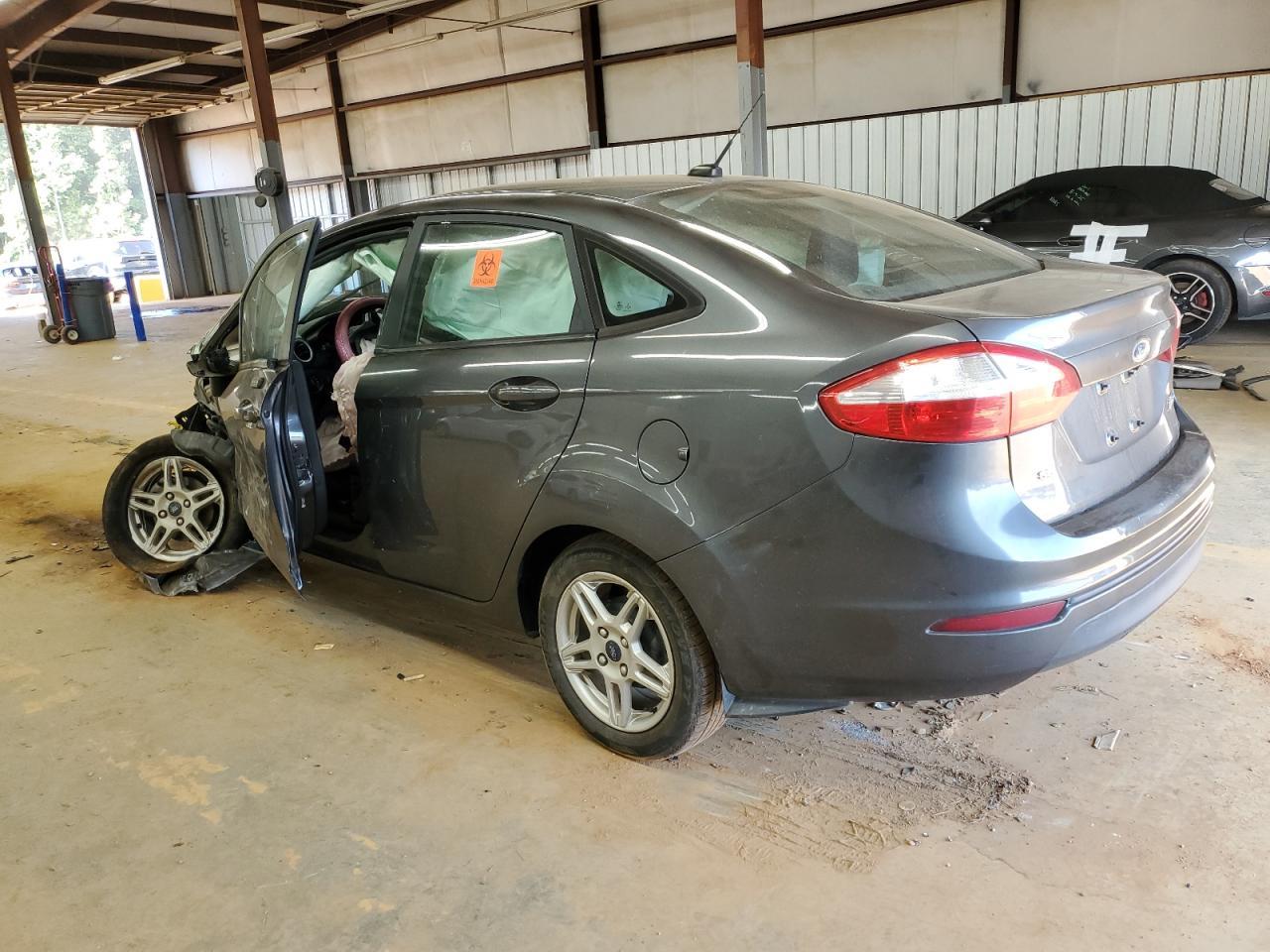 2019 Ford Fiesta Se - Фото 2