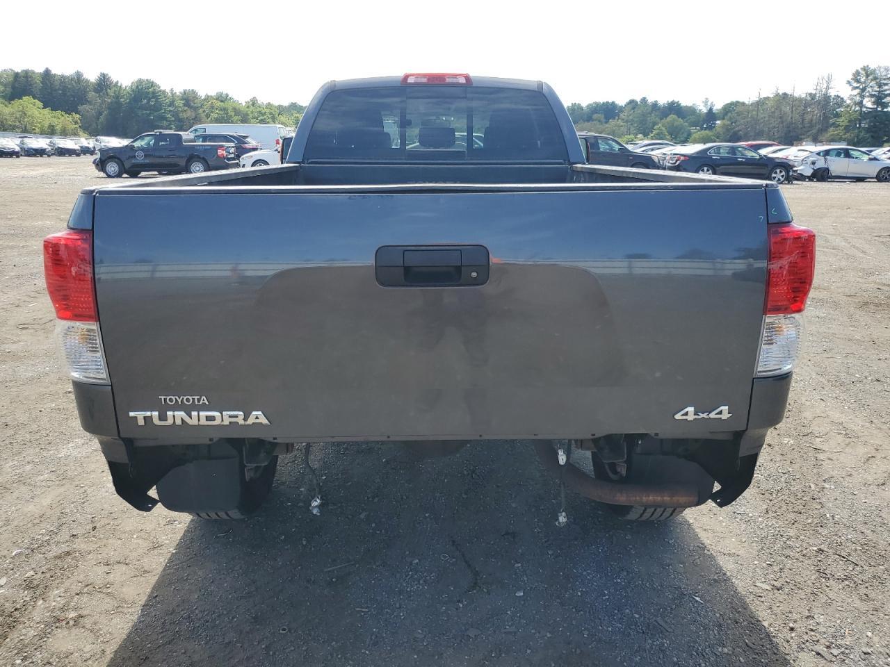 2011 Toyota Tundra Double Cab Sr5 - Фото 6