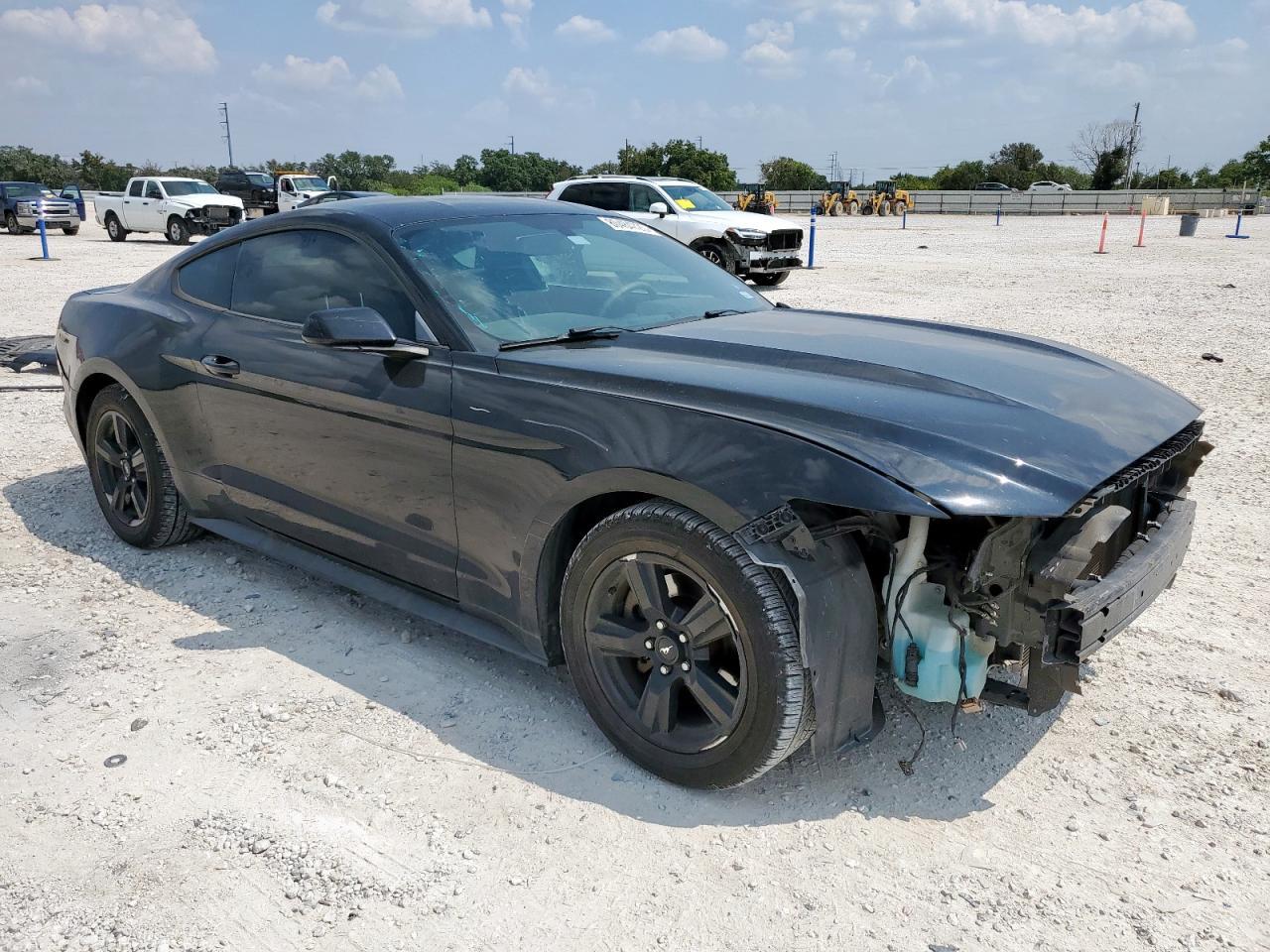 2015 Ford Mustang - Фото 4
