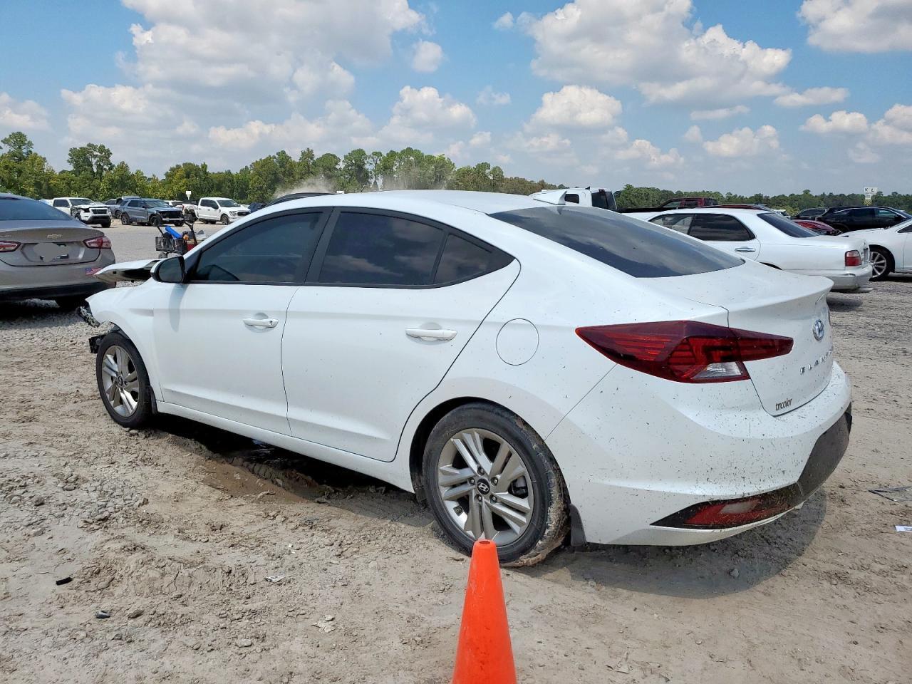 2019 Hyundai Elantra Value Edition - Image 3