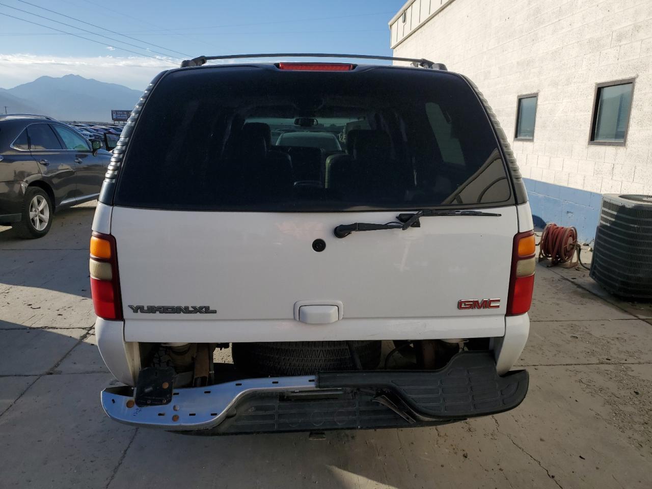 2003 GMC Yukon Xl K1500 - Фото 6