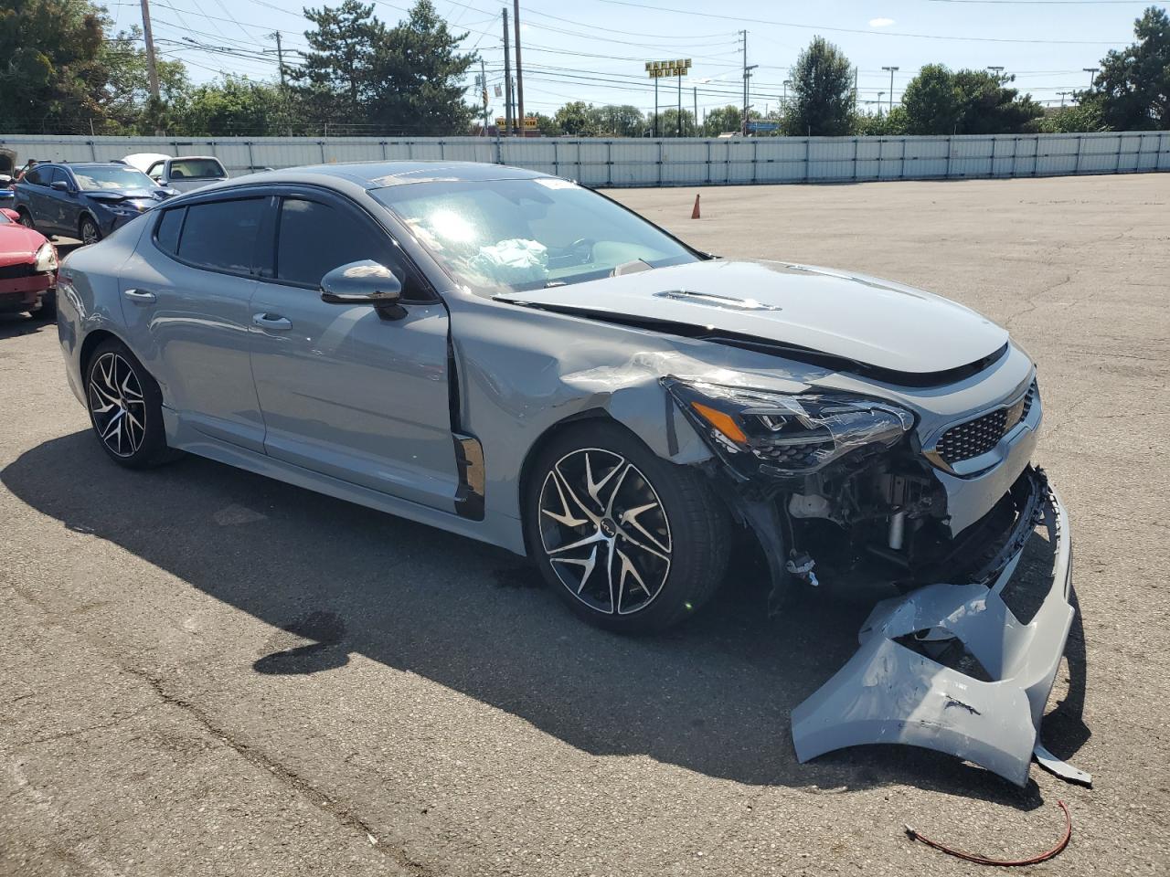 2022 Kia Stinger Gt Line - Image 4