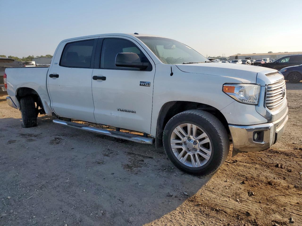 2014 Toyota Tundra Crewmax Sr5 - Image 4