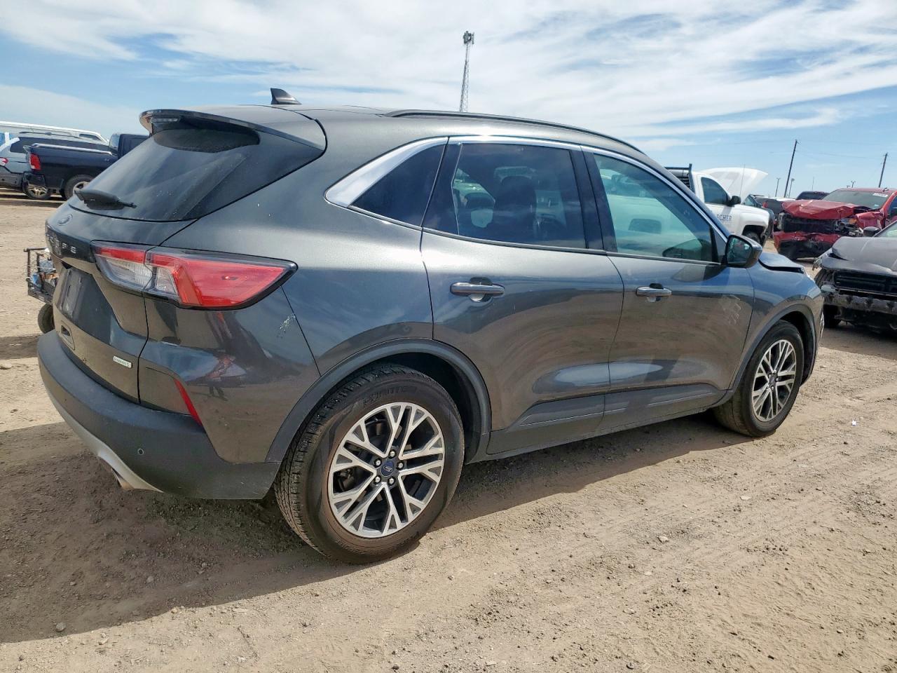2020 Ford Escape Sel - Фото 3