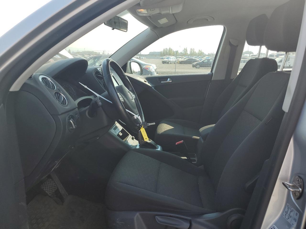 2017 Volkswagen Tiguan S - Image 7