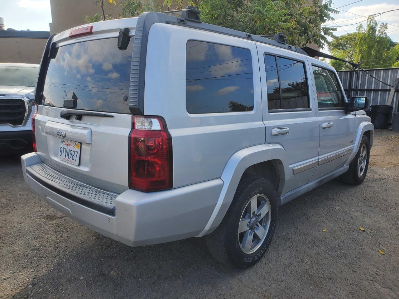 2006 Jeep Commander - Фото 4