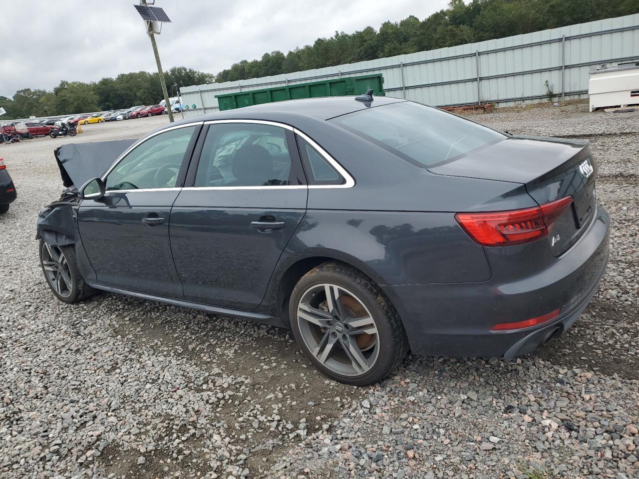 2017 Audi A4 Ultra Premium Plus - Фото 2
