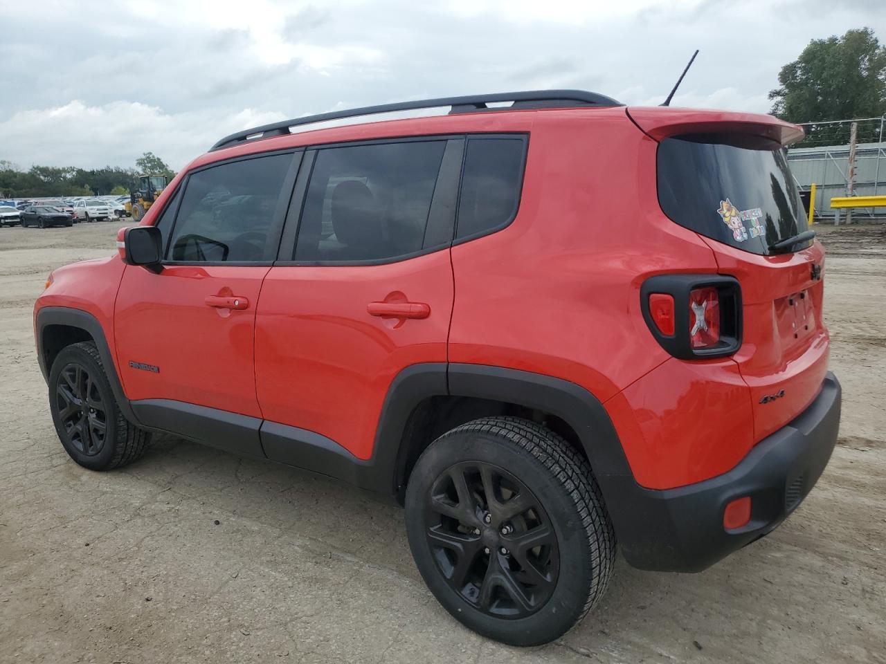 2017 Jeep Renegade Latitude - Фото 2