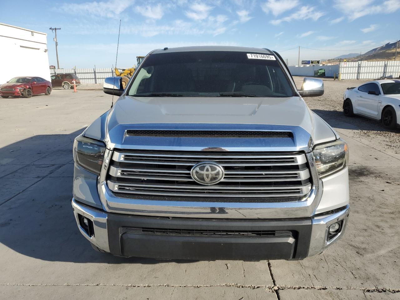2019 Toyota Tundra Crewmax Limited - Фото 5