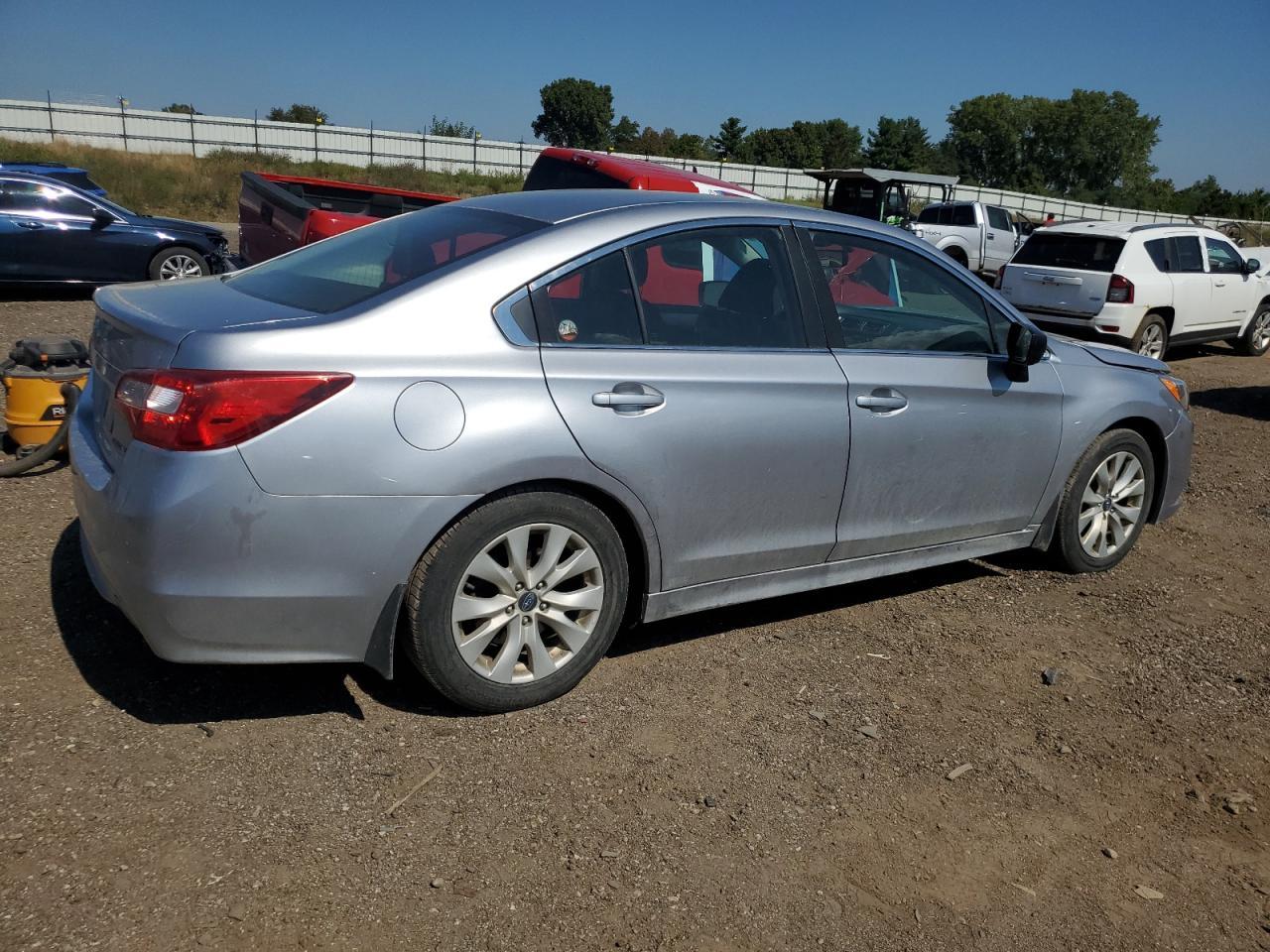 2017 Subaru Legacy 2.5I - Фото 3