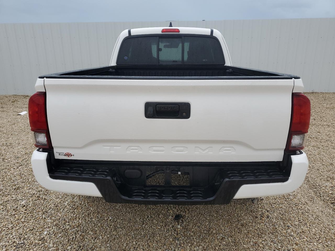 2021 Toyota Tacoma Access Cab - Image 6