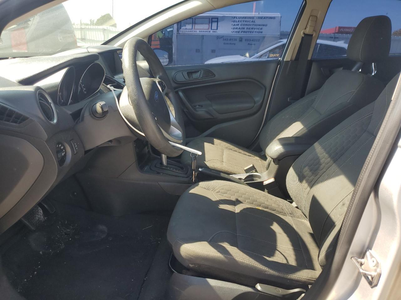 2019 Ford Fiesta Se - Фото 7