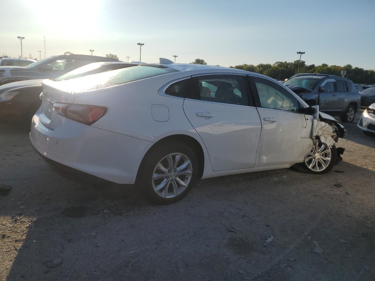 2020 Chevrolet Malibu Lt - Фото 3