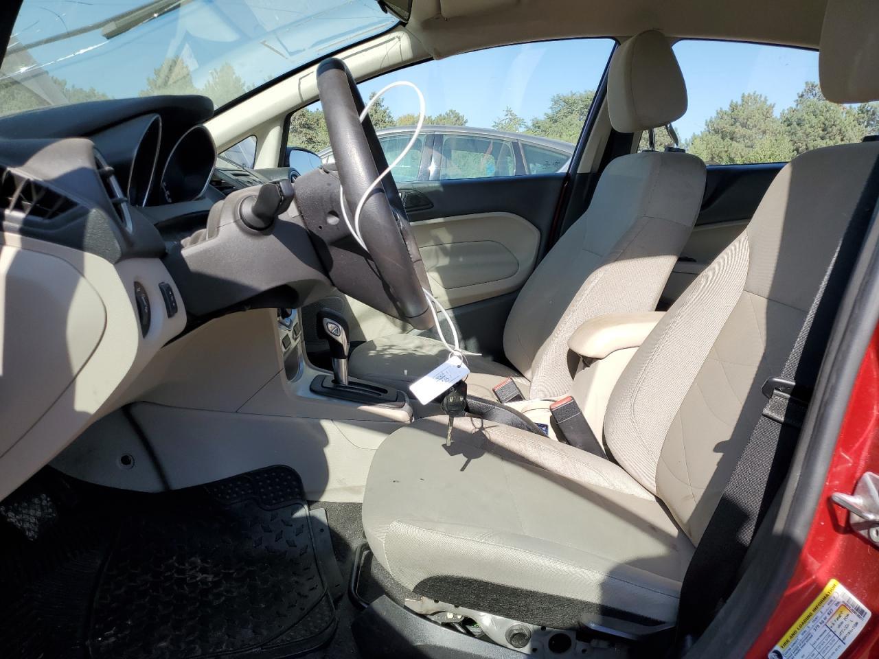 2016 Ford Fiesta Se - Фото 7