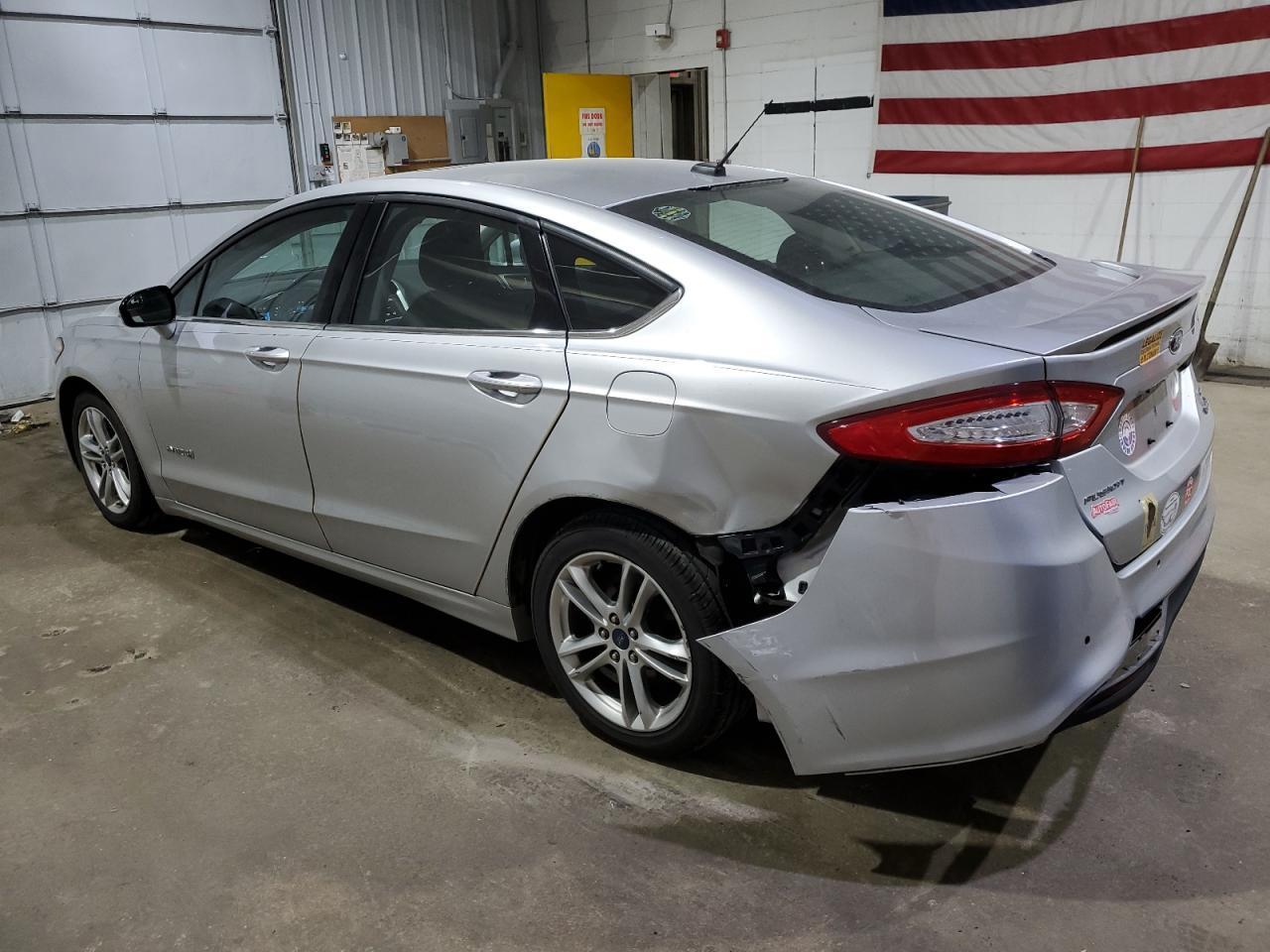 2016 Ford Fusion Se Hybrid - Фото 2