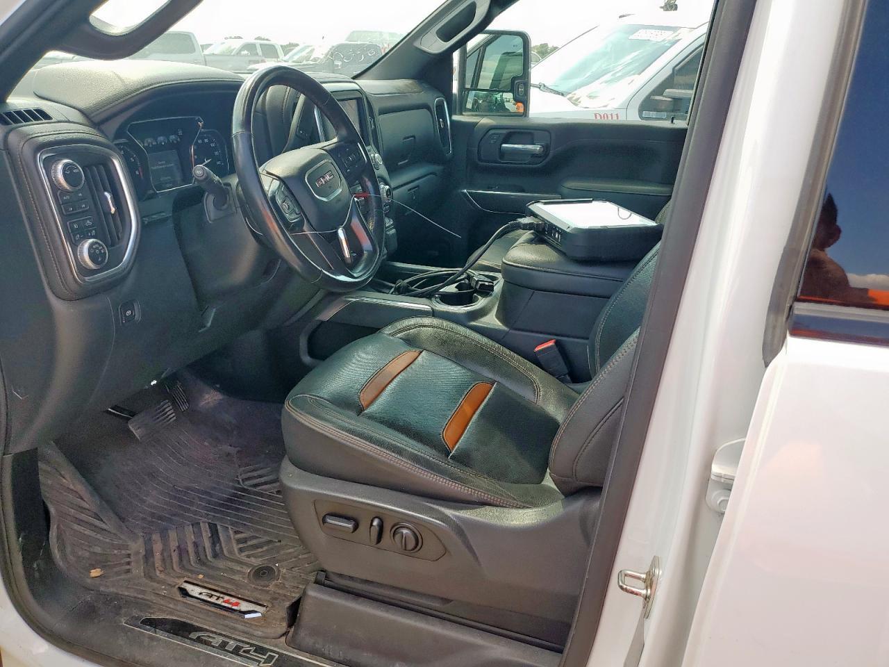 2020 GMC Sierra K2500 At4 - Фото 7