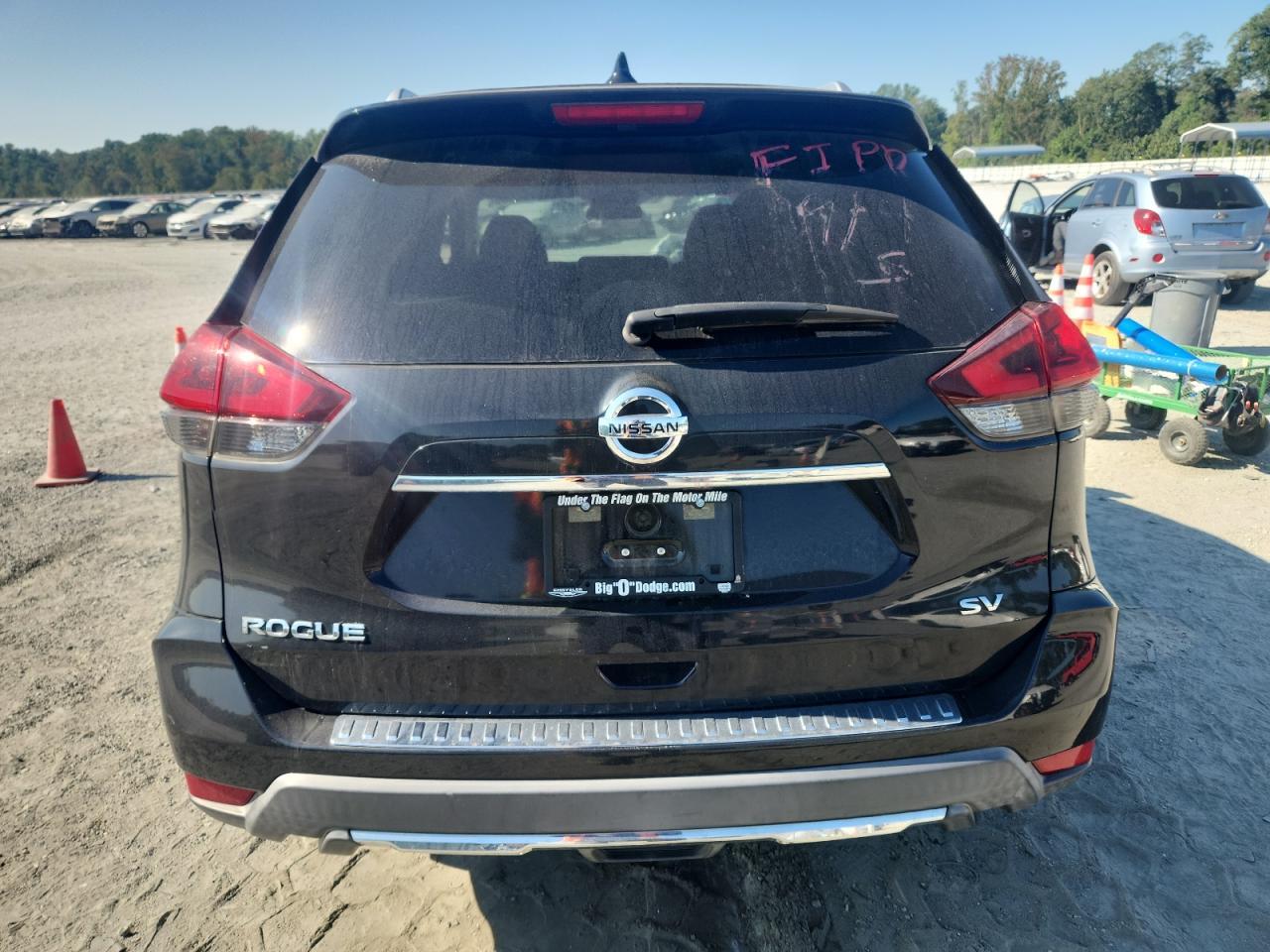 2018 Nissan Rogue S - Image 6