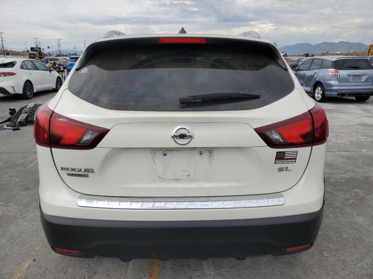 2017 Nissan Rogue Sport S - Фото 6