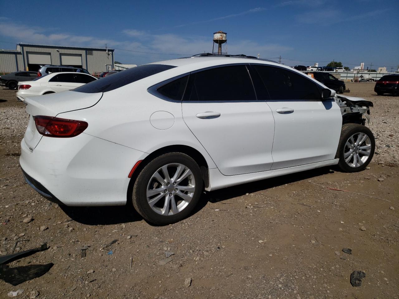 2015 Chrysler 200 Limited - Фото 3