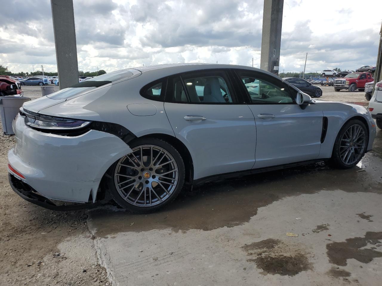 2023 Porsche Panamera Base - Фото 3