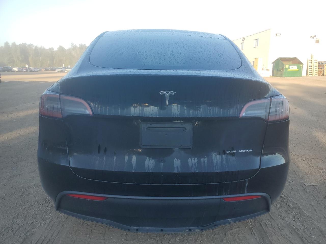 2024 Tesla Model Y - Фото 6