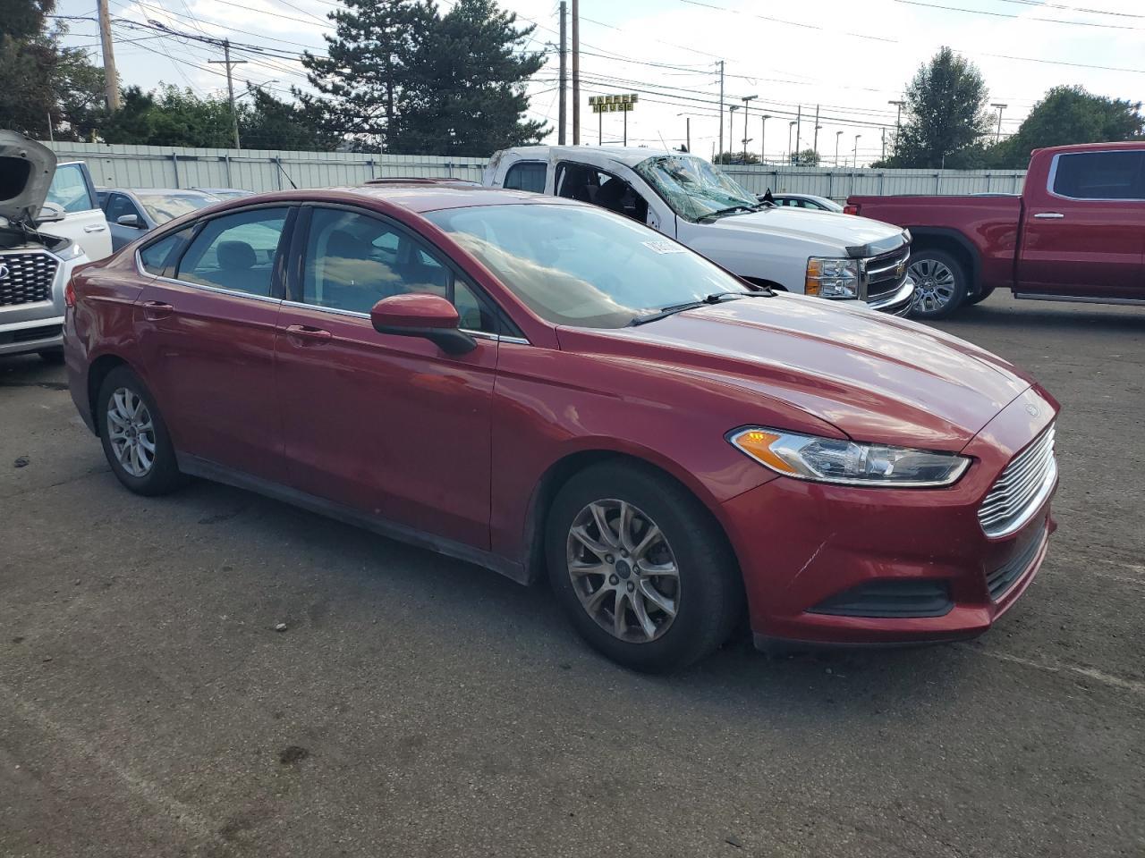 2016 Ford Fusion S - Фото 4