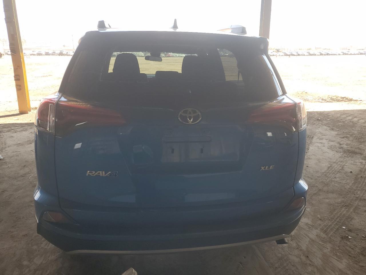 2018 Toyota Rav4 Adventure - Фото 6