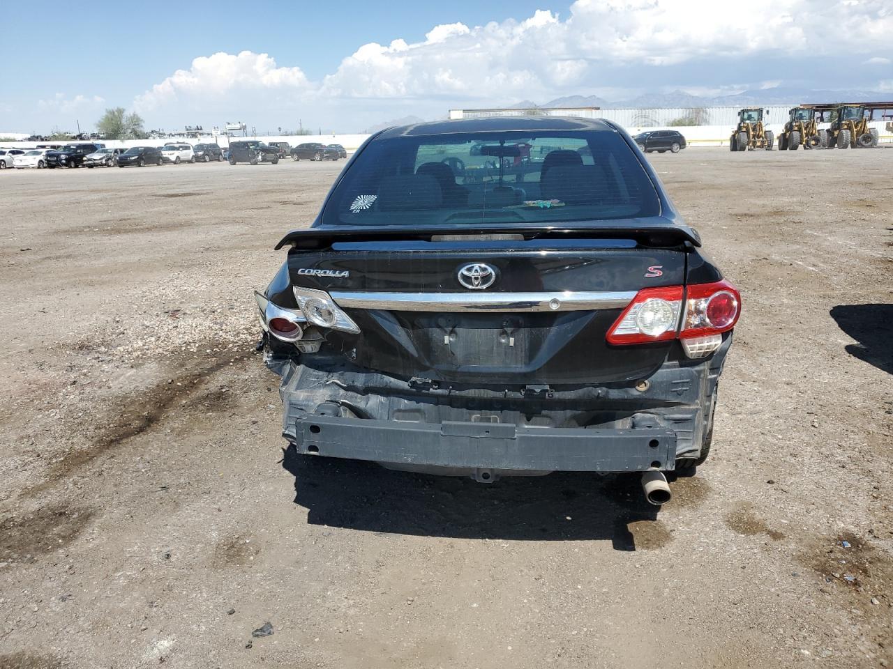 2013 Toyota Corolla Base - Фото 6