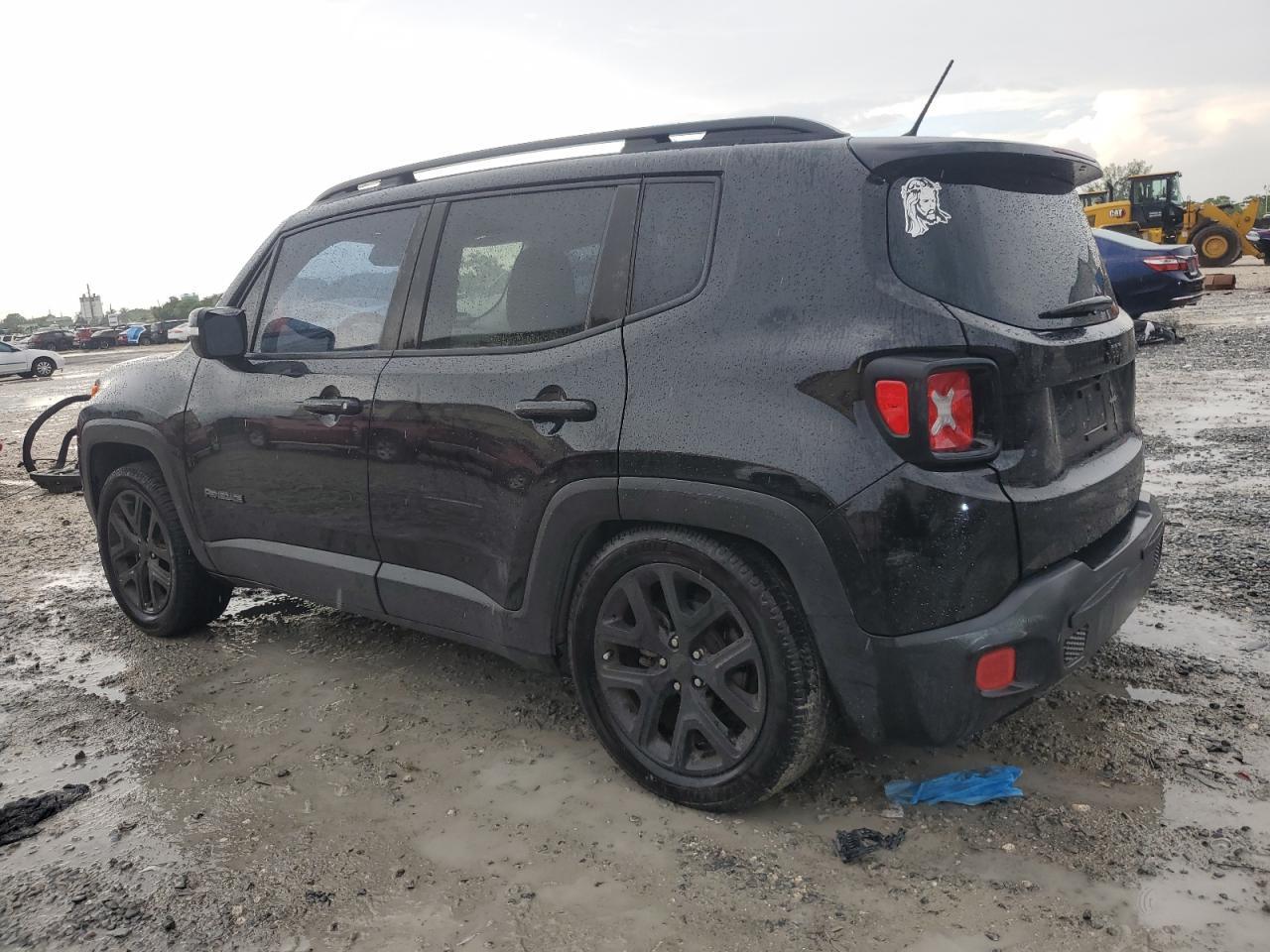 2017 Jeep Renegade Latitude - Фото 2
