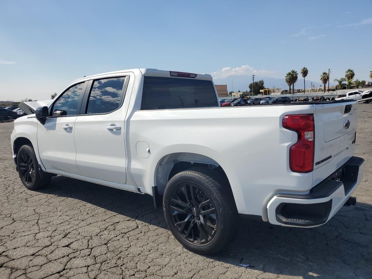 2025 Chevrolet Silverado C1500 Rst - Фото 2