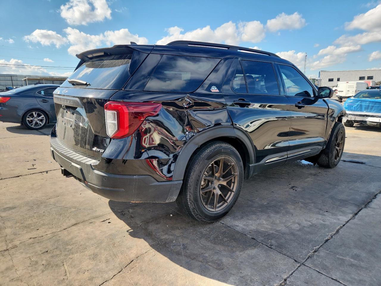2022 Ford Explorer Timberline - Image 3