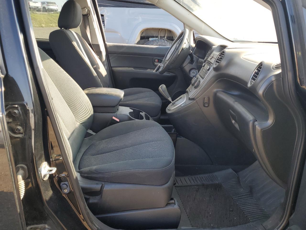 2009 Kia Rondo Lx - Image 7