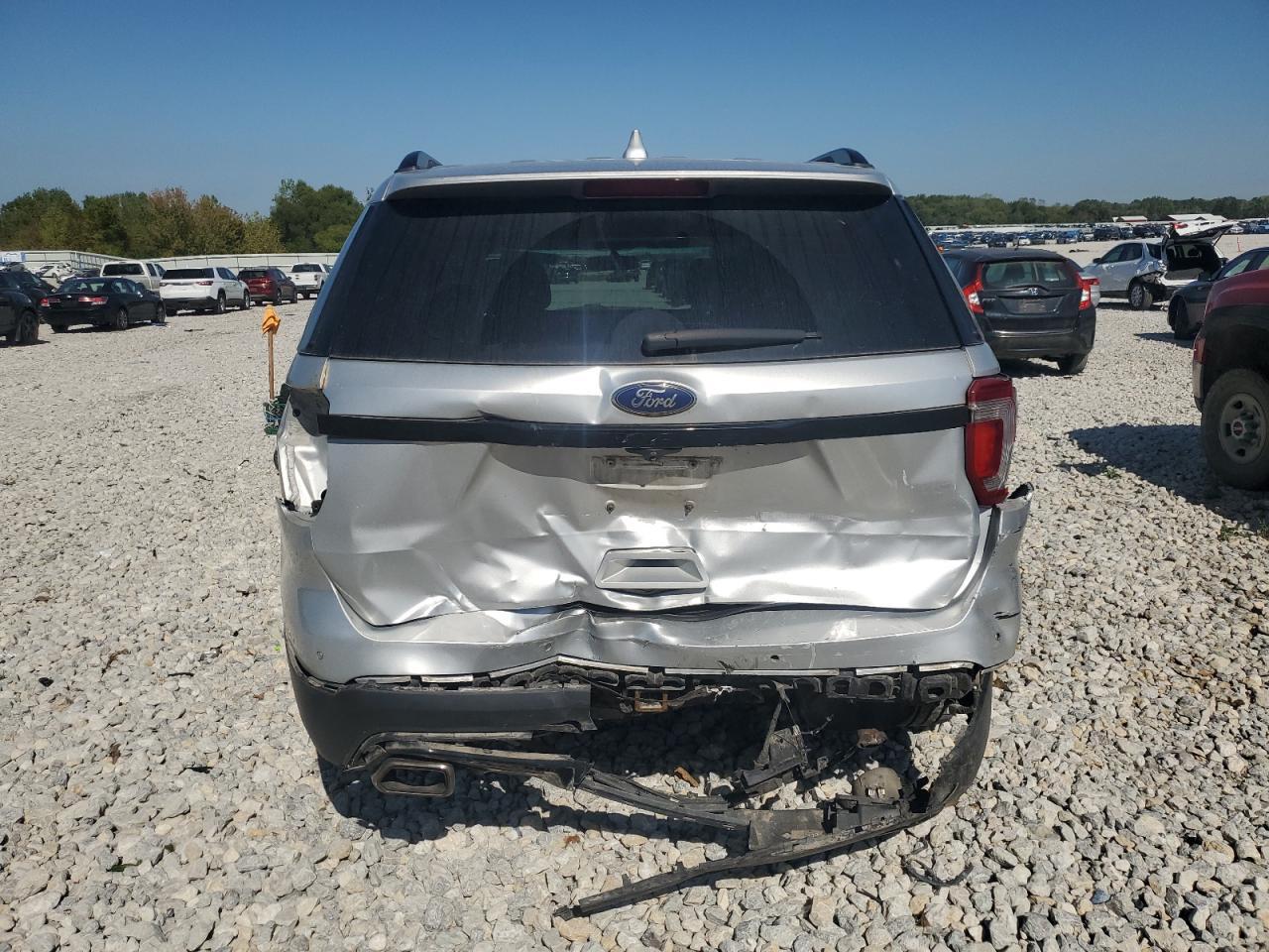 2017 Ford Explorer Sport - Image 6