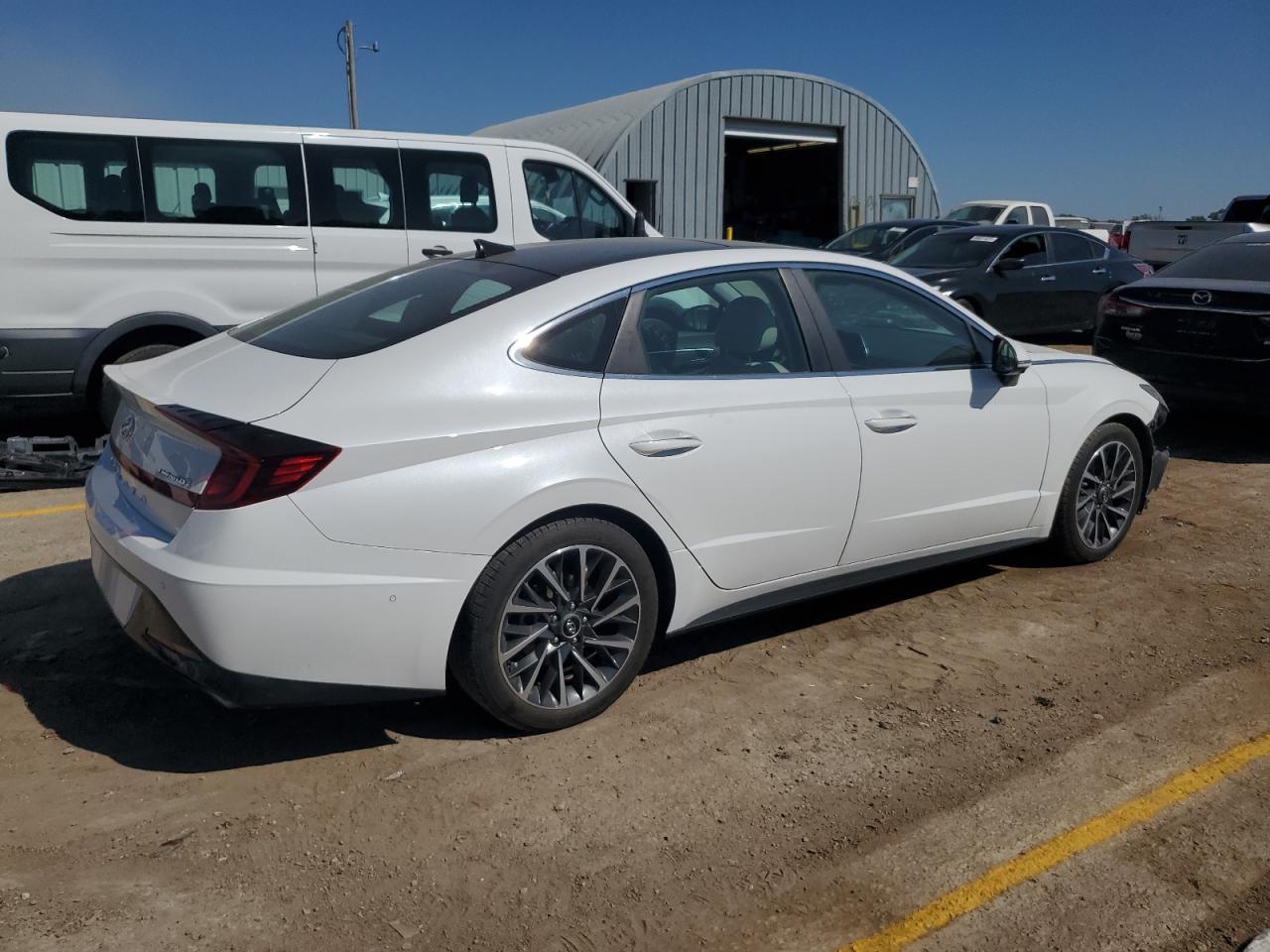 2020 Hyundai Sonata Limited - Image 3