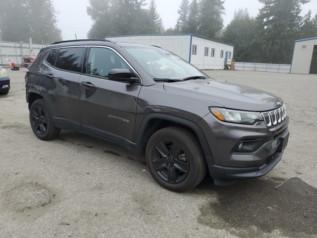 2022 Jeep Compass Latitude - Image 4