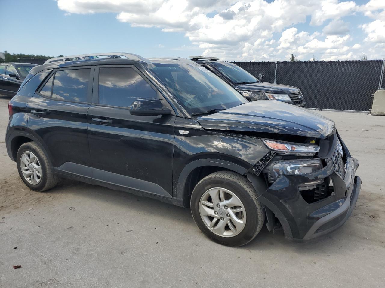 2020 Hyundai Venue Sel - Фото 4