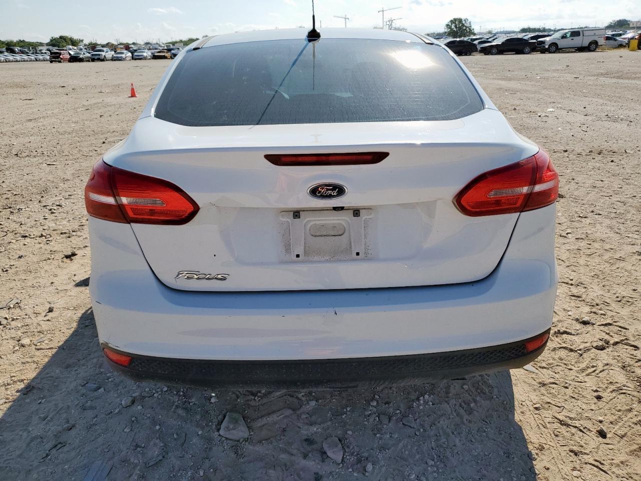 2018 Ford Focus S - Фото 6